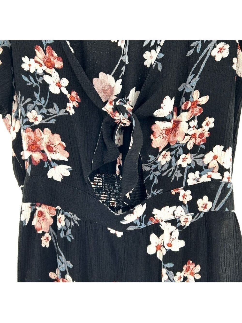 American Eagle Black Floral Romper Short Sleeve Large - Picture 4 of 10